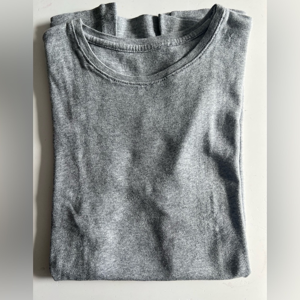 Bundle of 7 woman assorted basic tops size L - Picture 7 of 12